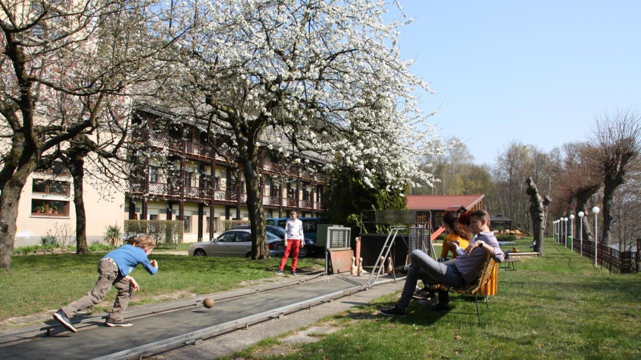 Aktiv-Hotel Stock & Stein Konigstein an der Elbe Bagian luar foto