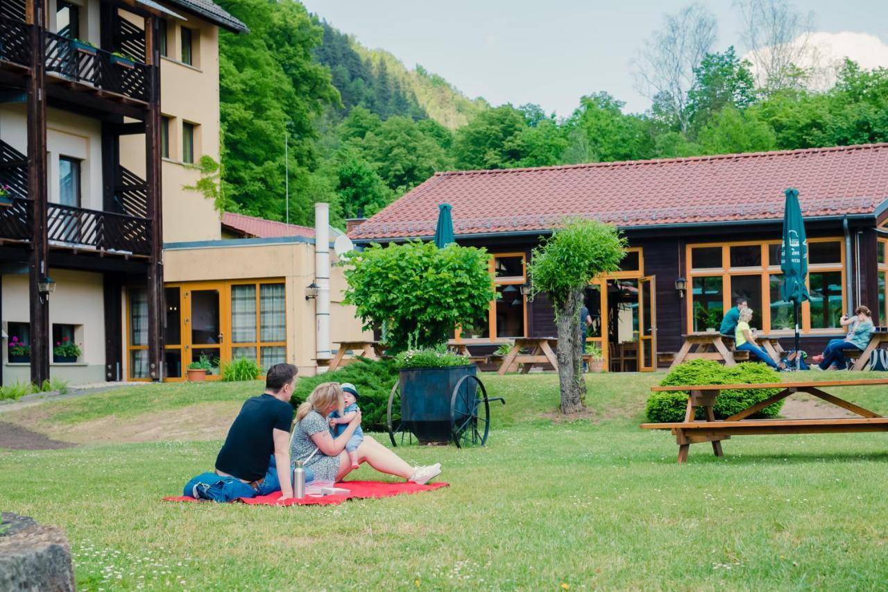 Aktiv-Hotel Stock & Stein Konigstein an der Elbe Bagian luar foto